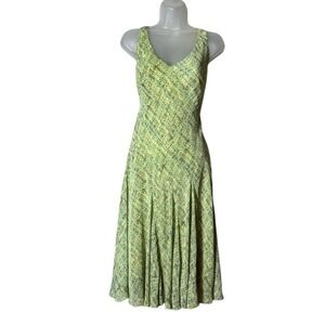 Elegant Green Sleeveless Dress